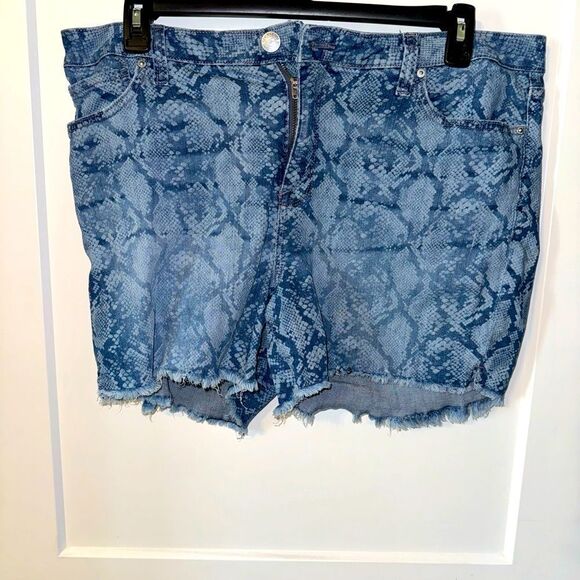 SEVEN7 BRAND WOMENS DENIM SHORTS - Picture 1 of 3